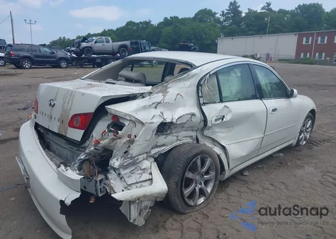 2006 Infiniti G35X z USA, uszkodzony, nr VIN JNKCV51FX6M606520